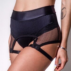 Sorte Coleus Black Mesh Garter Bottoms